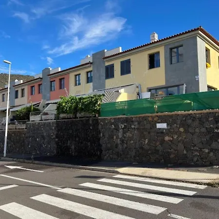 Villa Villa-costaadeje-3br-balcony-wifi-parking *