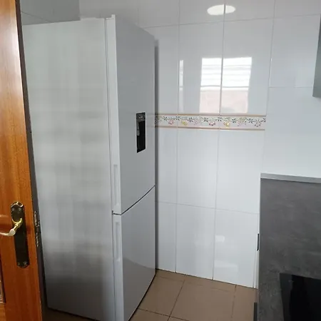 Villa-costaadeje-3br-balcony-wifi-parking ヴィラ