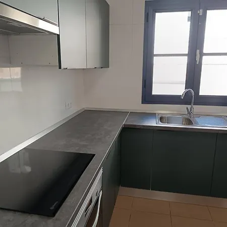 Villa-costaadeje-3br-balcony-wifi-parking *
