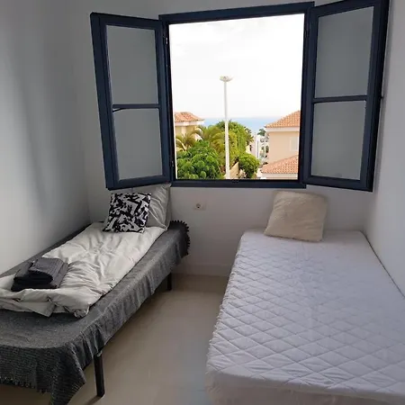 Villa-costaadeje-3br-balcony-wifi-parking ヴィラ アデヘ