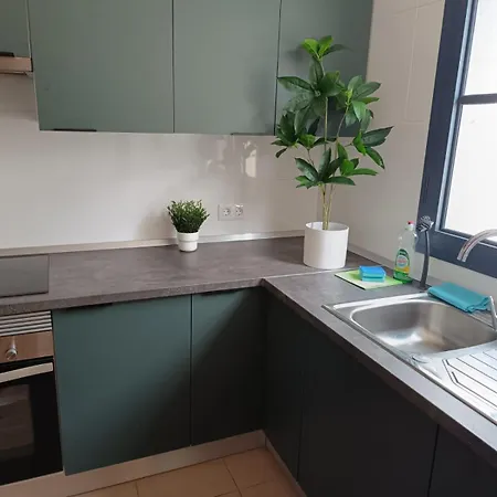 ヴィラ Villa-costaadeje-3br-balcony-wifi-parking アデヘ