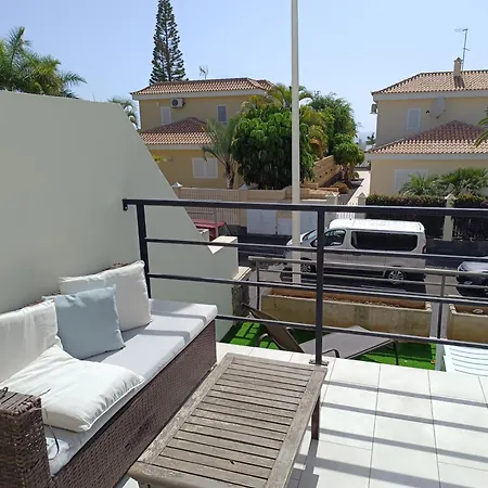 Villa-costaadeje-3br-balcony-wifi-parking アデヘ