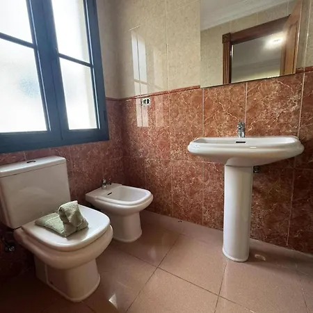 Villa-costaadeje-3br-balcony-wifi-parking *